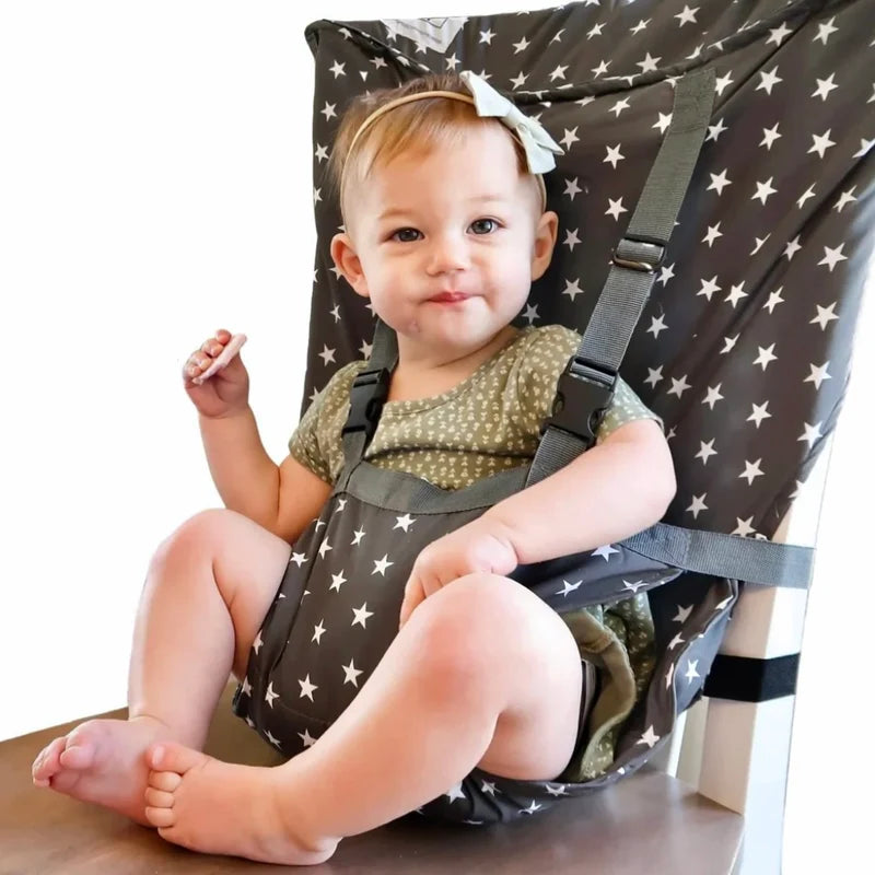 POUCHY™ — La chaise haute qui tient dans ton sac